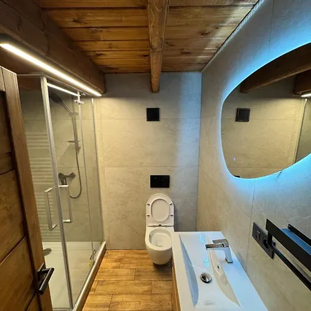 - Tyrolehause Domek alpejski